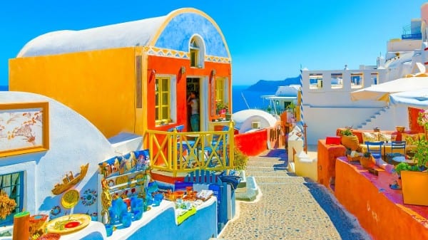 Ege'nin Kalbindeki Romantizm: Santorini